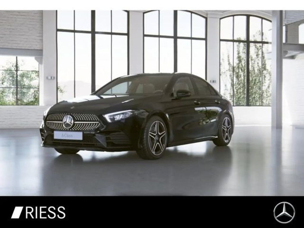 Mercedes-Benz A-Klasse A 250 AMG Line A 250 e