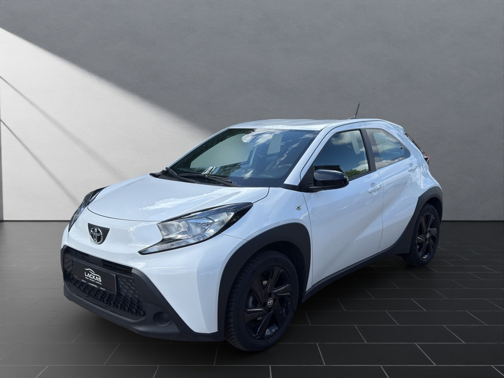 Toyota Aygo X Business 5-deurs Basis