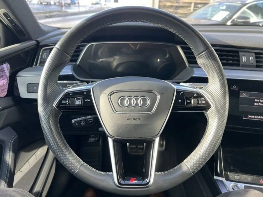 Audi Q8 e-tron
