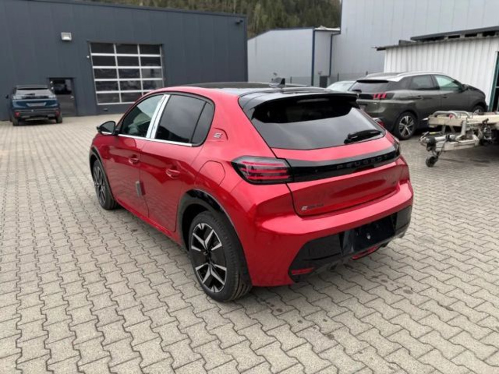 Peugeot e-208