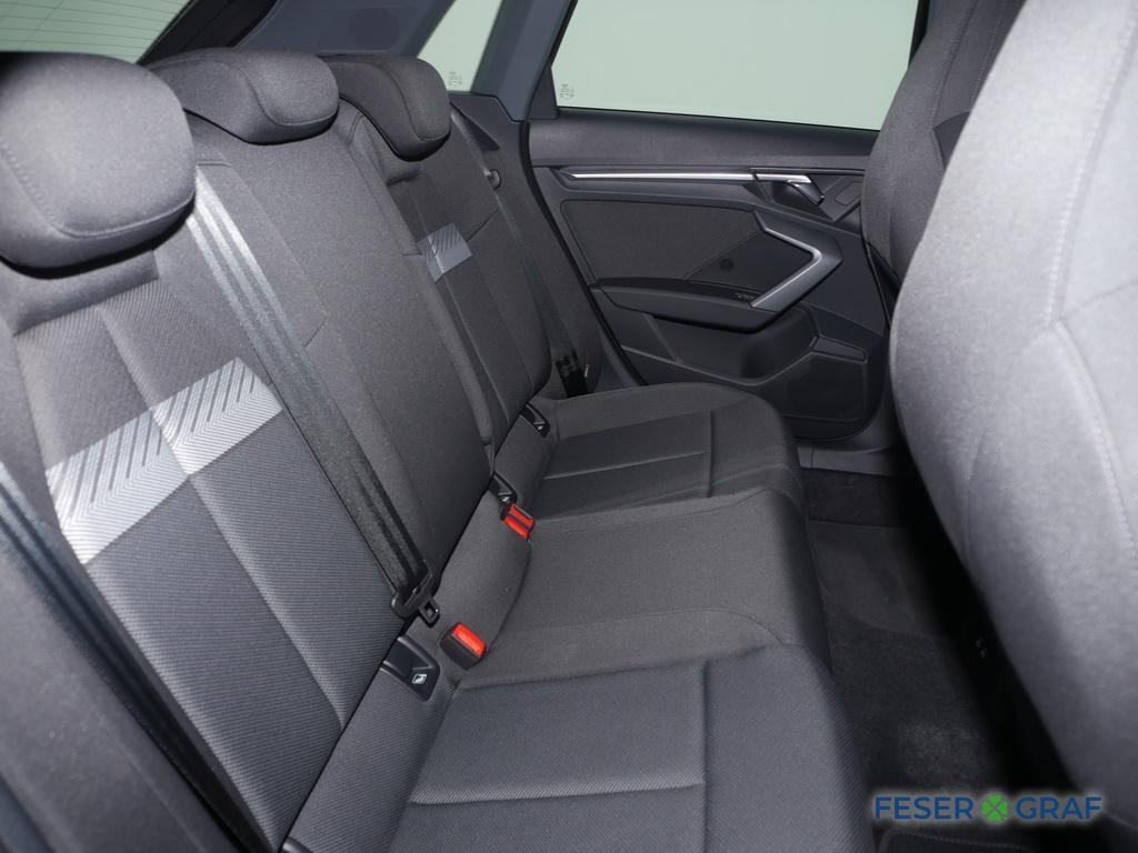 Audi A3 Sportback Sedan S-Line S-Tronic 35 TDI