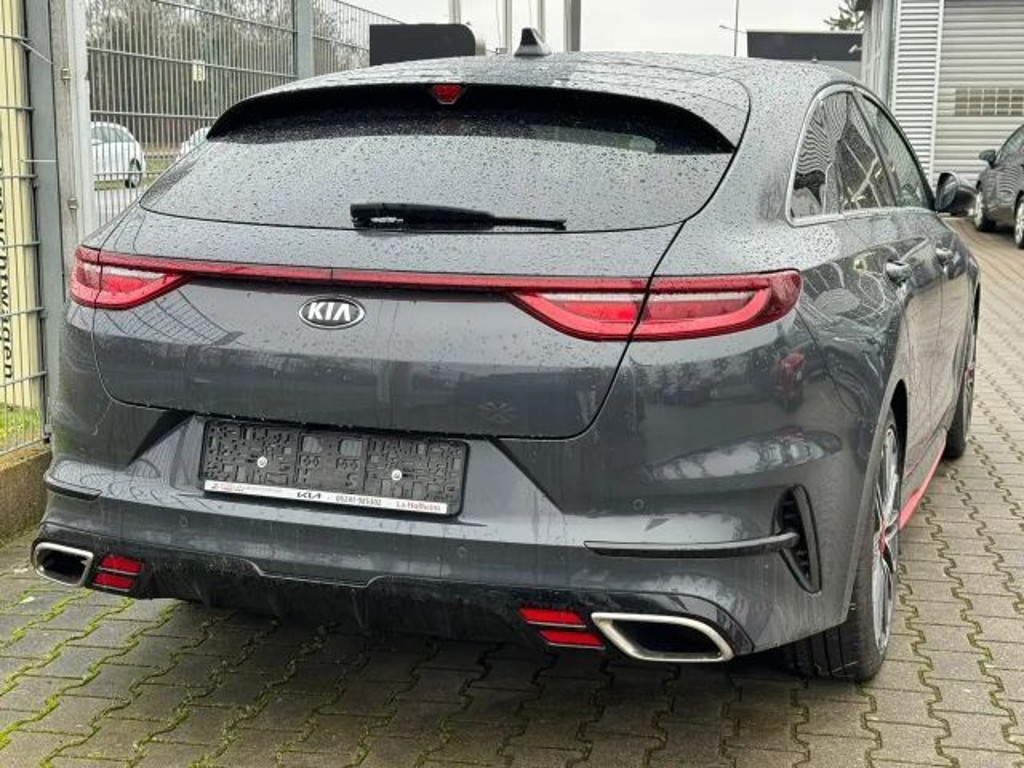 Kia ProCeed