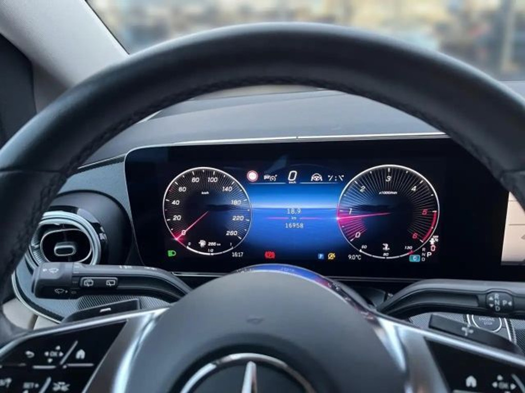 Mercedes-Benz Marco Polo