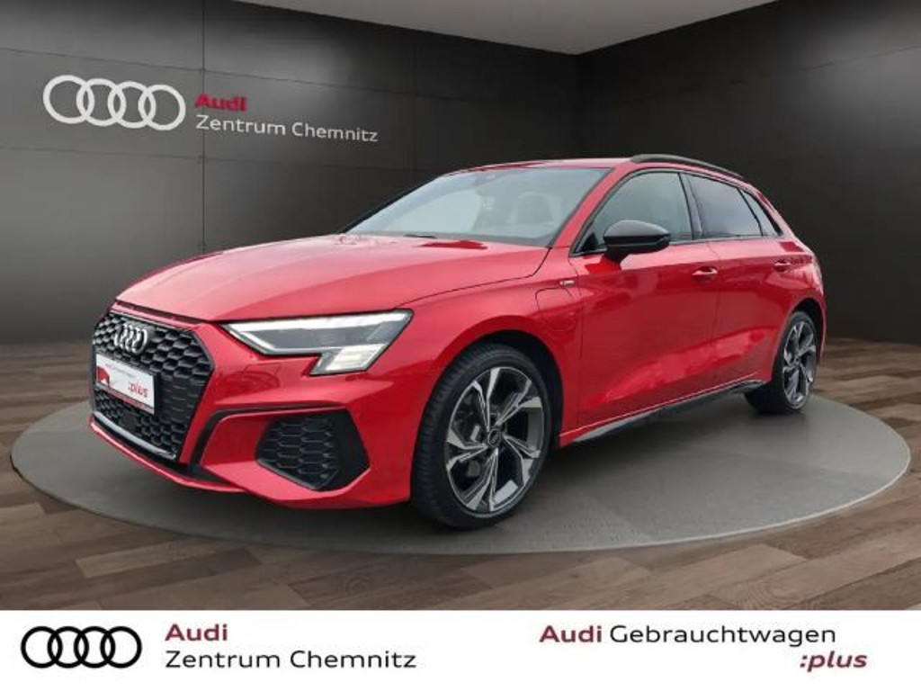 Audi A3 Sportback Sedan S-Line Hybride 40 TFSI