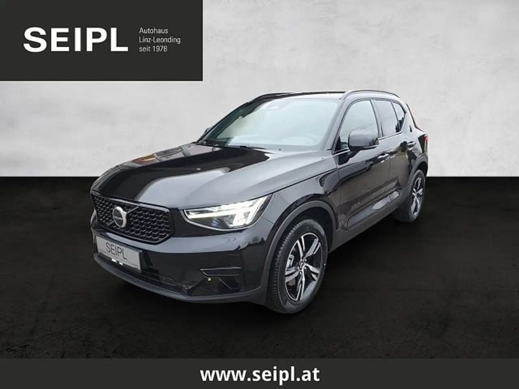 Volvo XC40 Plus Dark