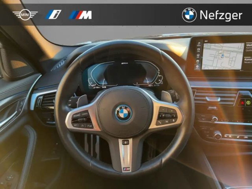 BMW 5 Serie 530 M-Sport Touring 530e