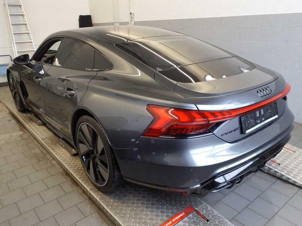 Audi e-tron GT