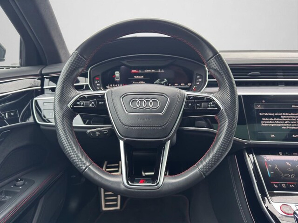 Audi S8