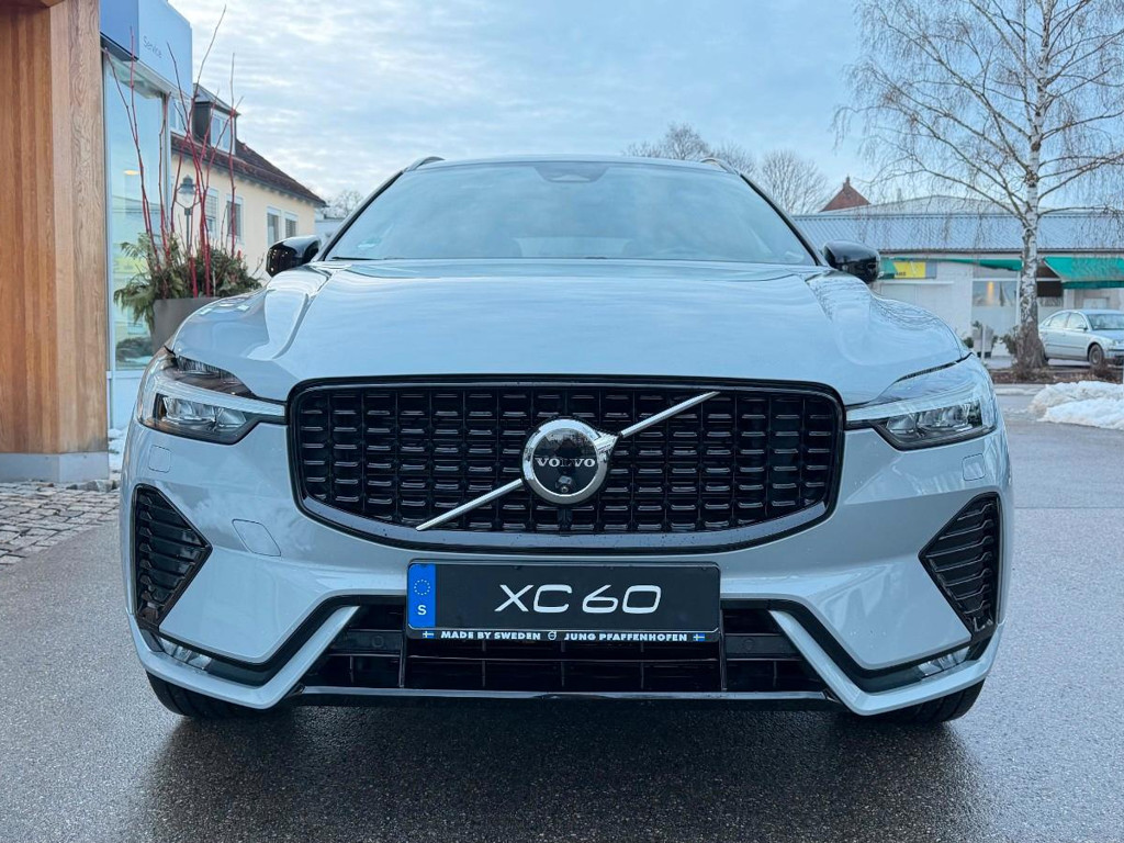 Volvo XC60 AWD Ultimate Dark