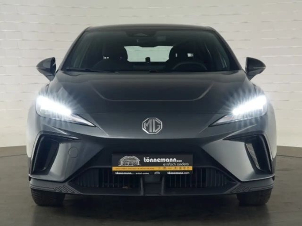 MG MG4 EV Standard range