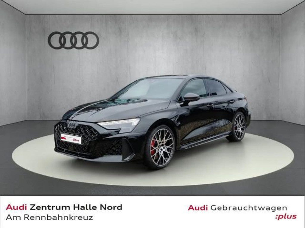Audi RS3 Sedan Quattro S-Tronic