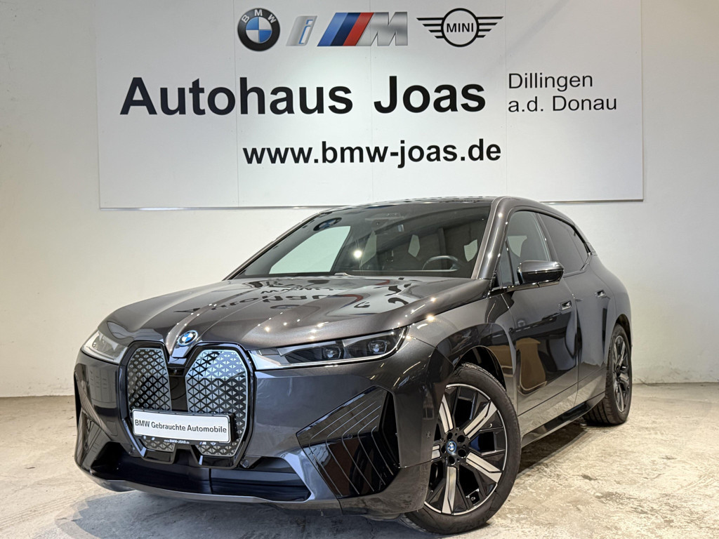 BMW iX xDrive40