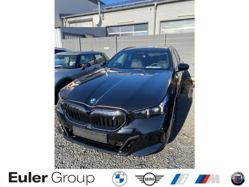 BMW i5 Touring eDrive40