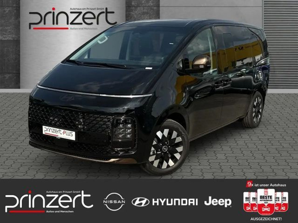 Hyundai Staria Signature
