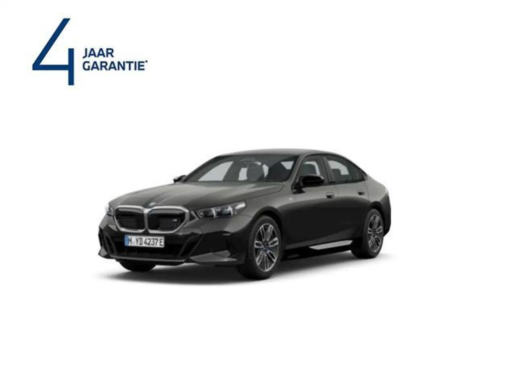 BMW i5 xDrive Sedan M60