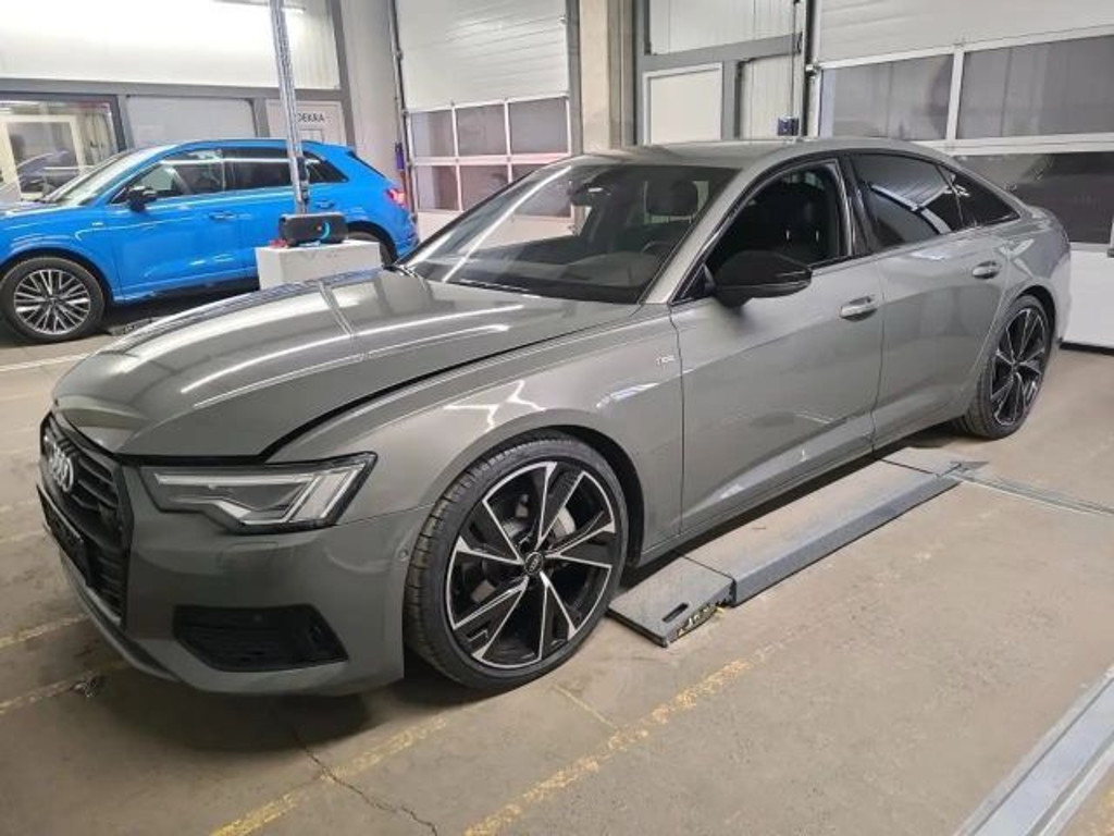 Audi A6 Sedan Quattro S-Line Sport 45 TFSI