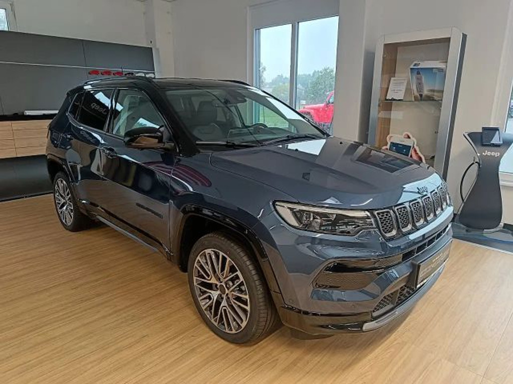 Jeep Compass Summit 4xe