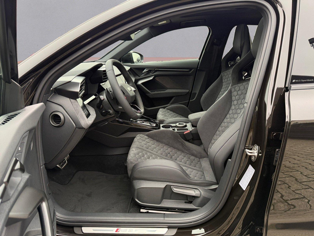 Audi RS3 Sportback Sedan S-Tronic