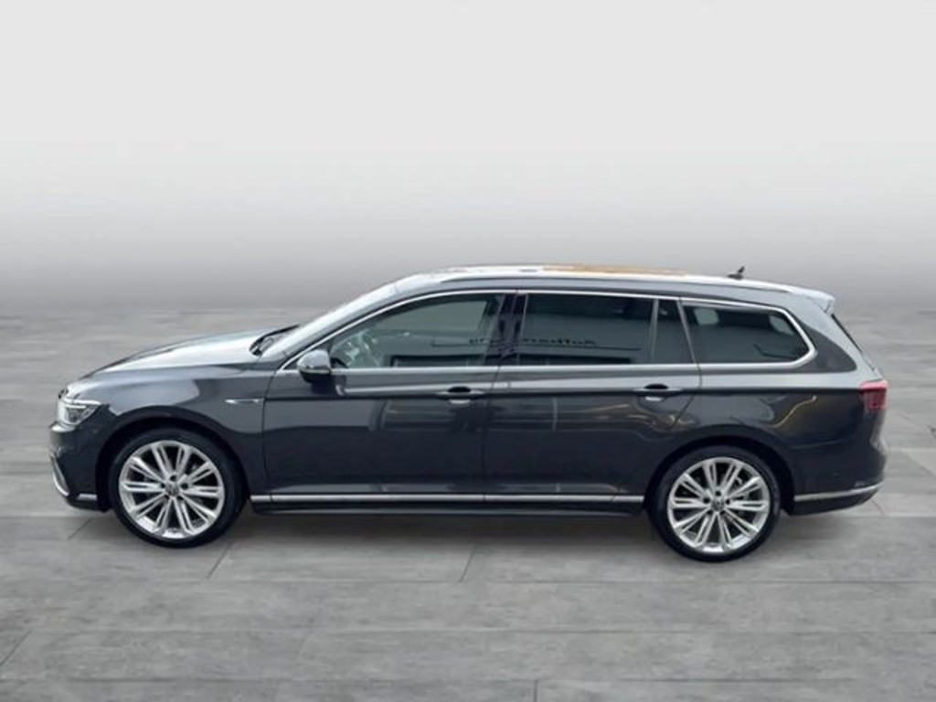 Volkswagen Passat DSG Variant R-Line 2.0 TDI Elegance Elegance