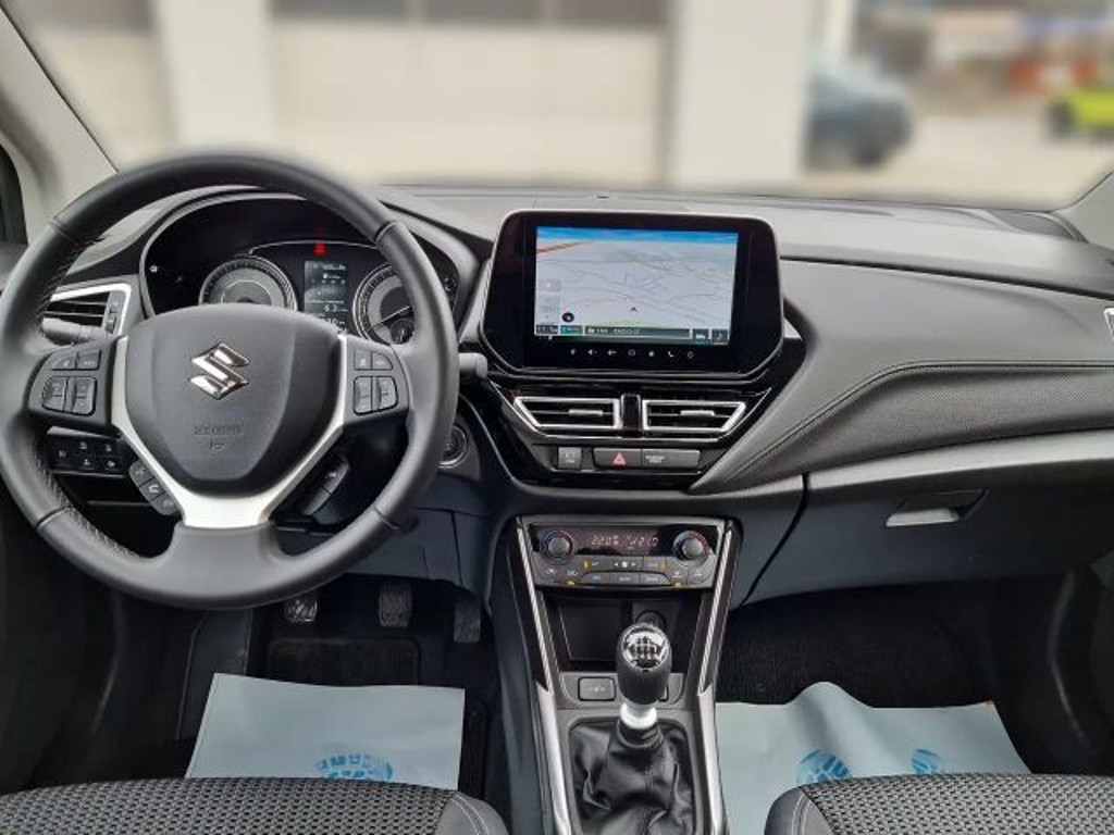Suzuki S-Cross