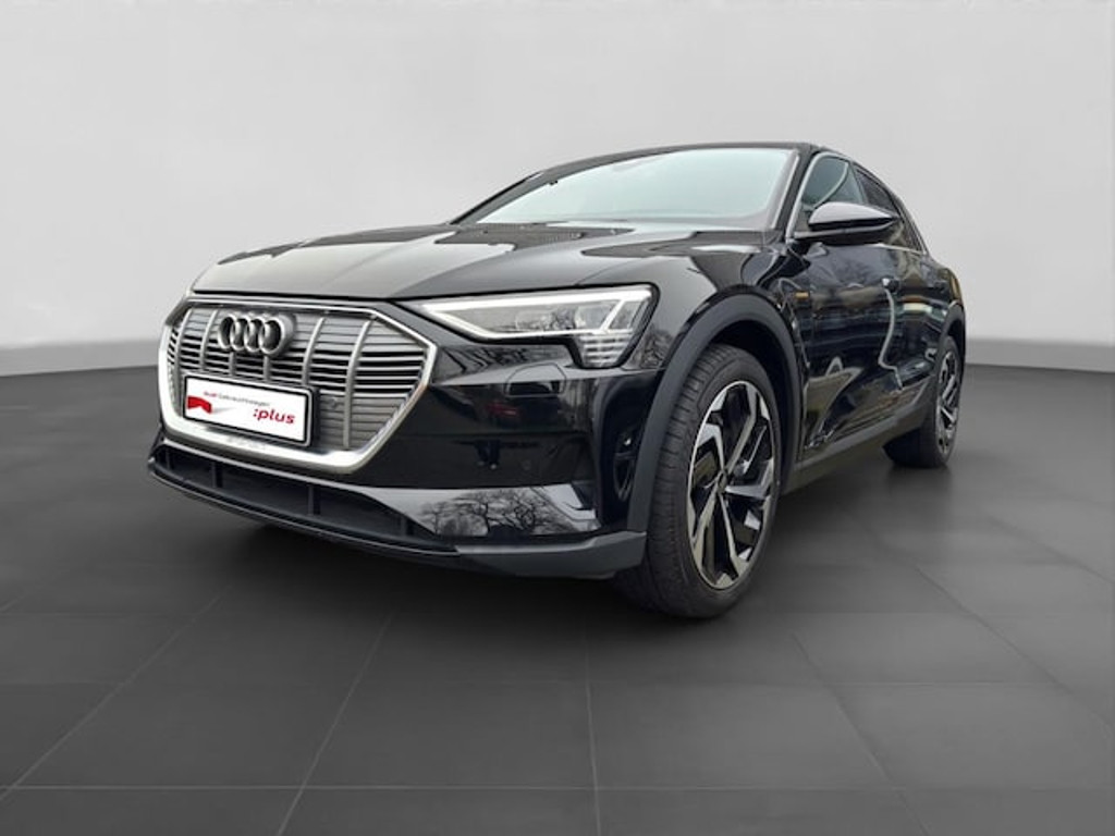Audi e-tron Quattro 50
