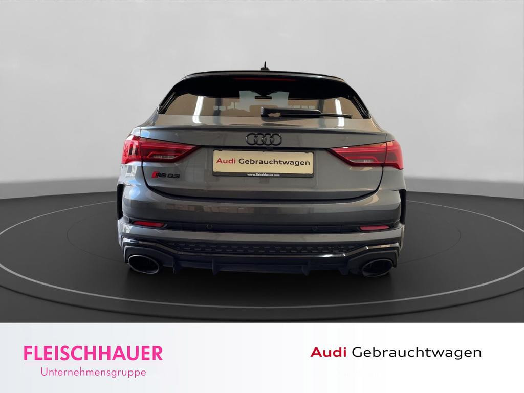 Audi RS Q3
