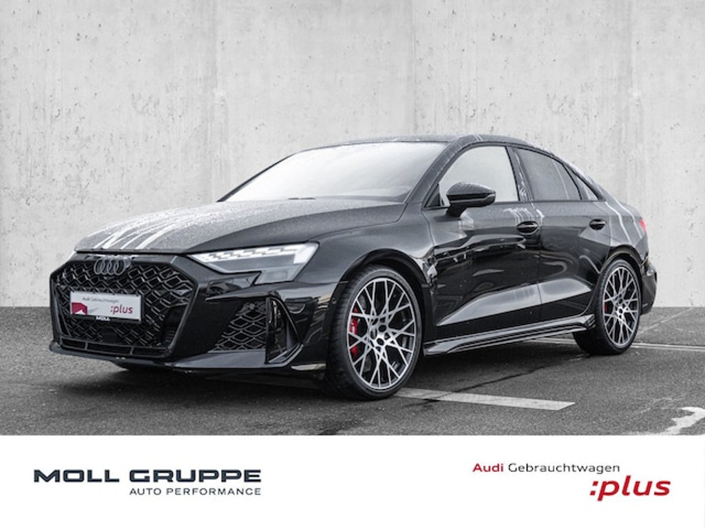 Audi RS3 Sedan Quattro S-Tronic