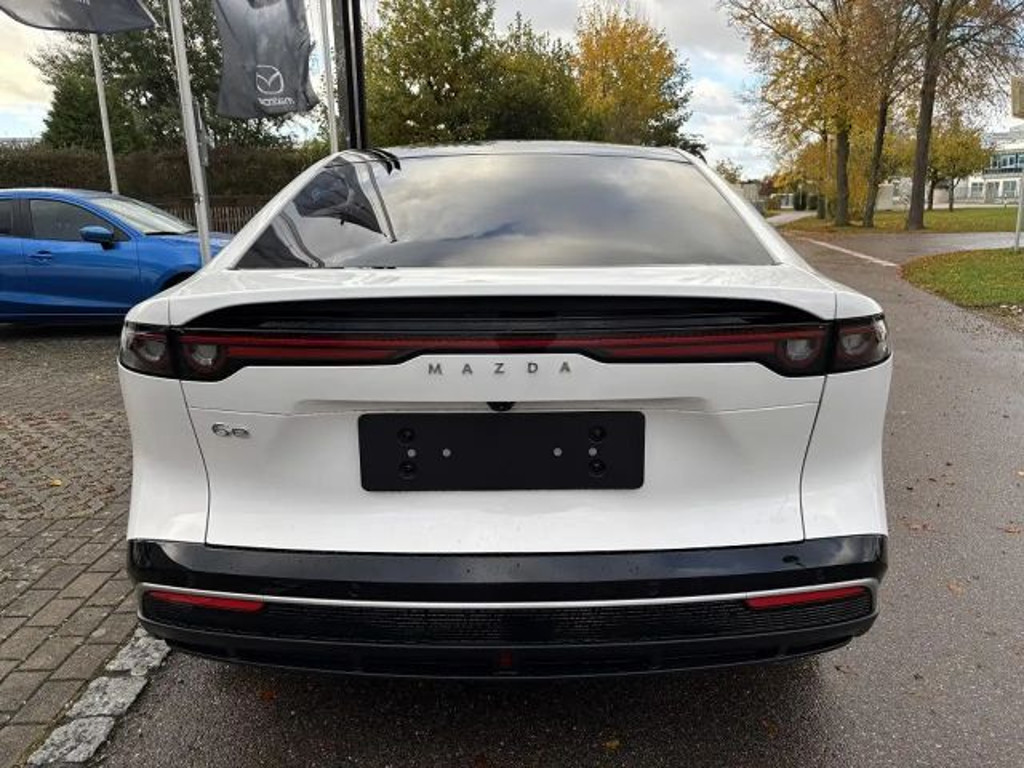 Mazda 6e