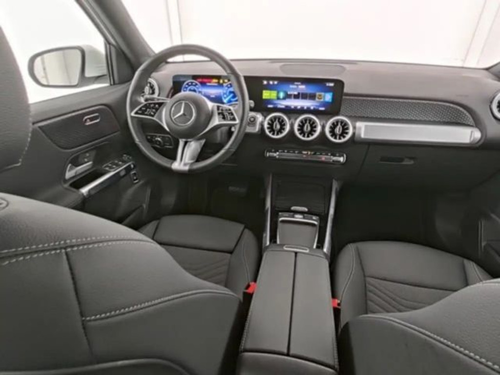 Mercedes-Benz E-Klasse EQB 4MATIC Progressive 350