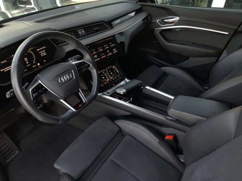 Audi e-tron
