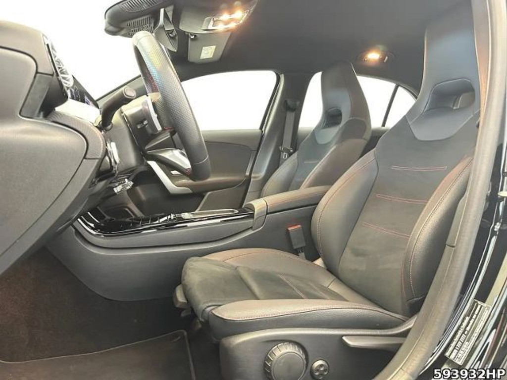 Mercedes-Benz A-Klasse A 200 AMG Line