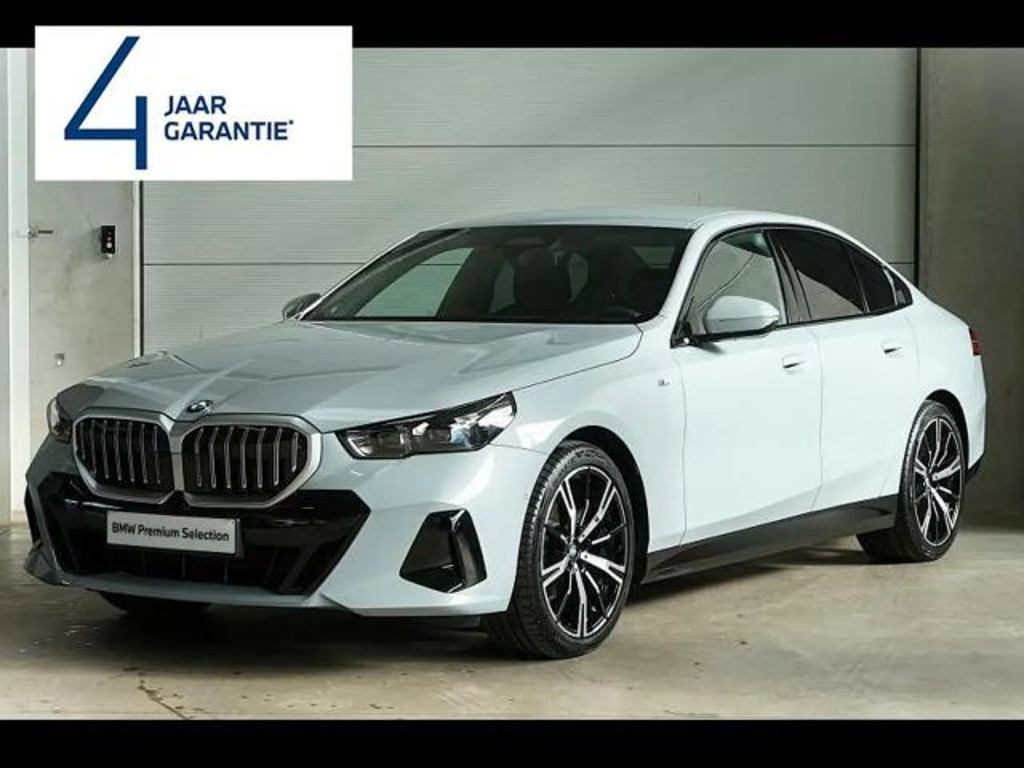 BMW 5 Serie 520 M-Sport Sedan