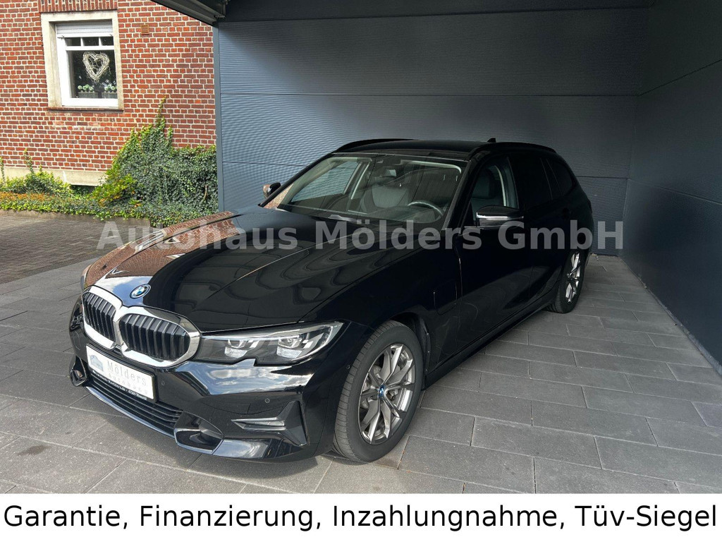 BMW 3 Serie 330 Sport Line Touring 330e