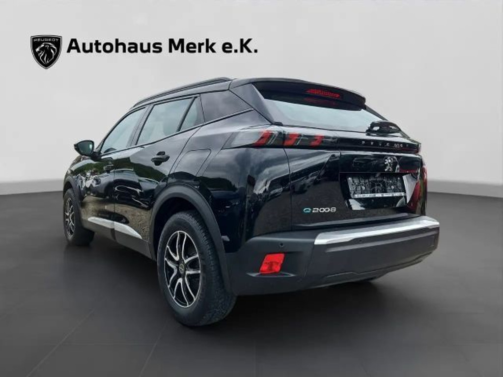 Peugeot e-2008