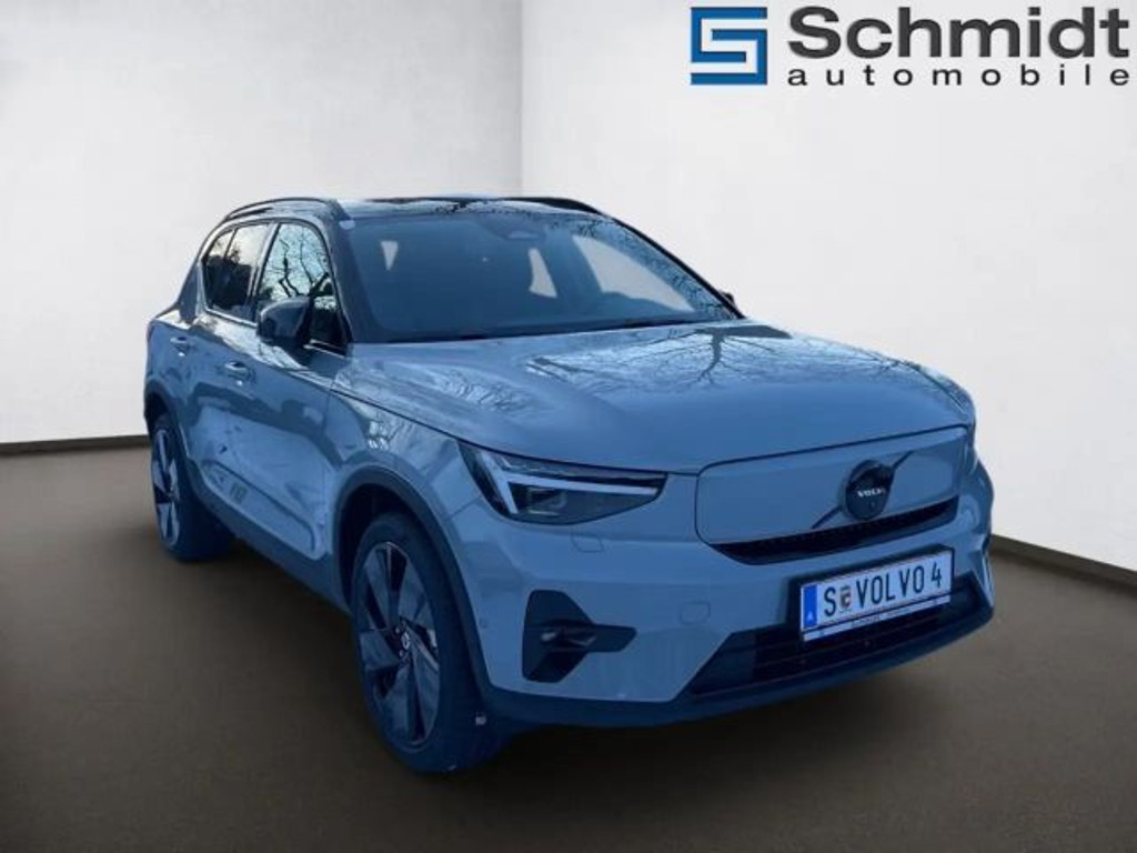 Volvo EX40