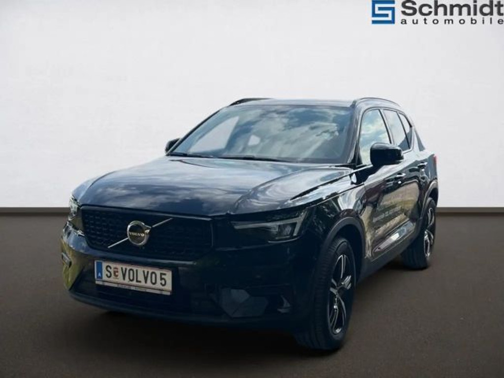 Volvo XC40 Plus Dark