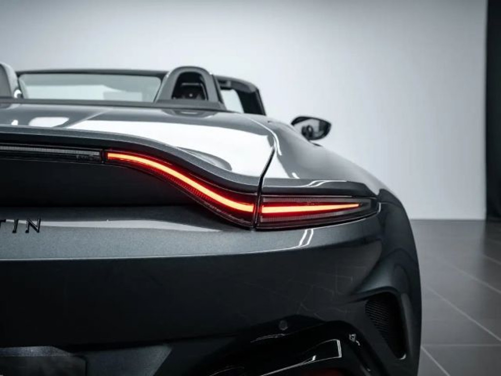 Aston Martin Vantage