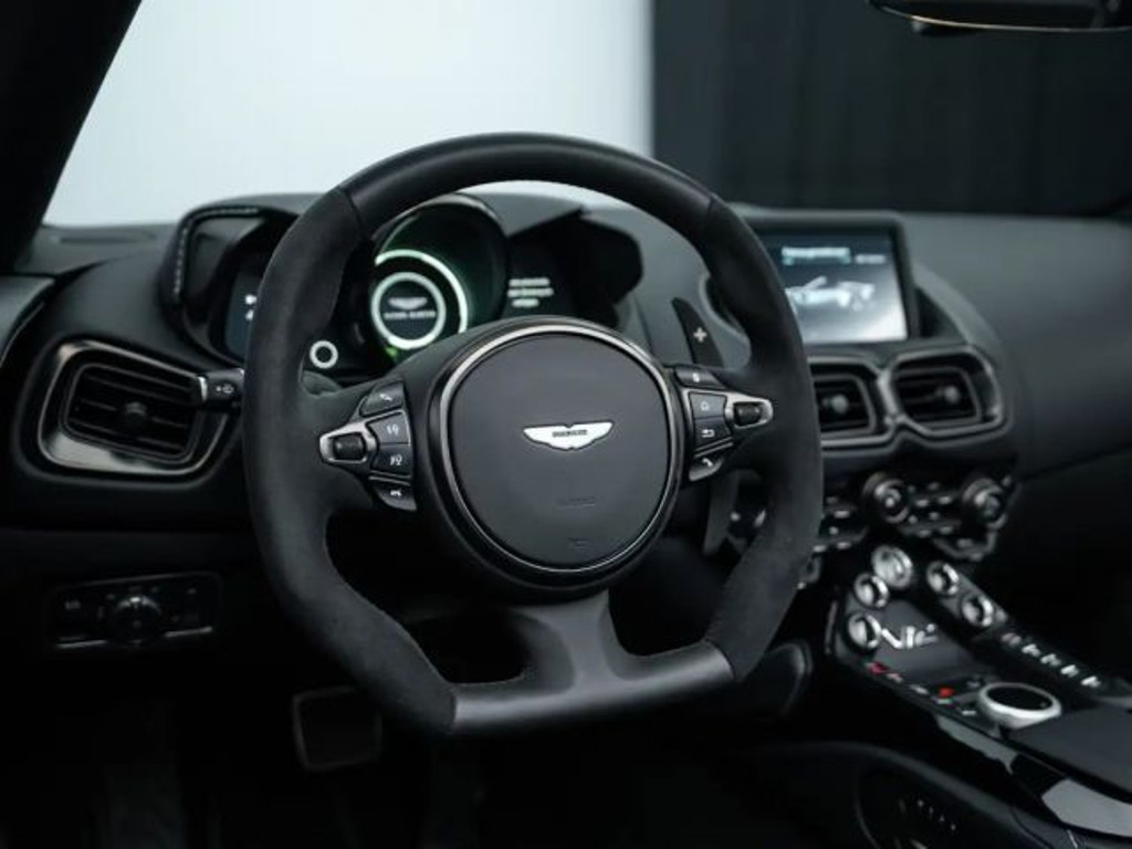Aston Martin Vantage