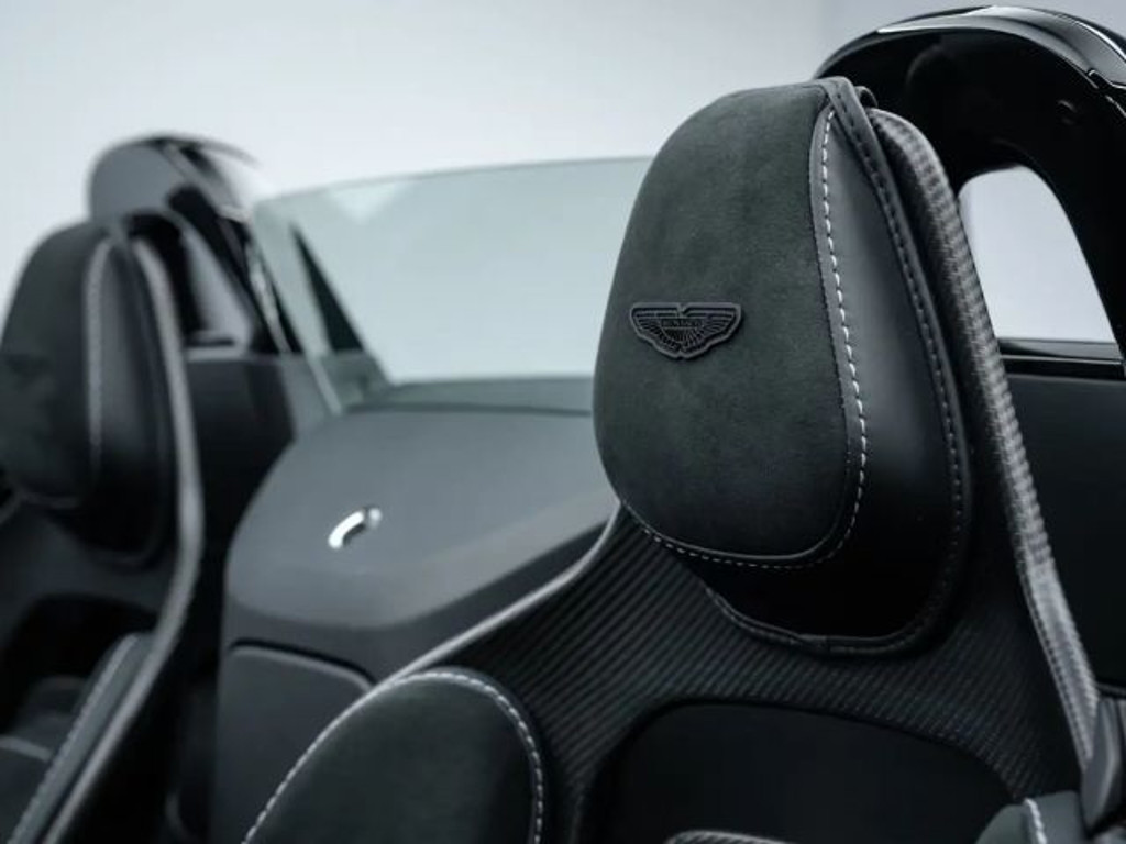 Aston Martin Vantage