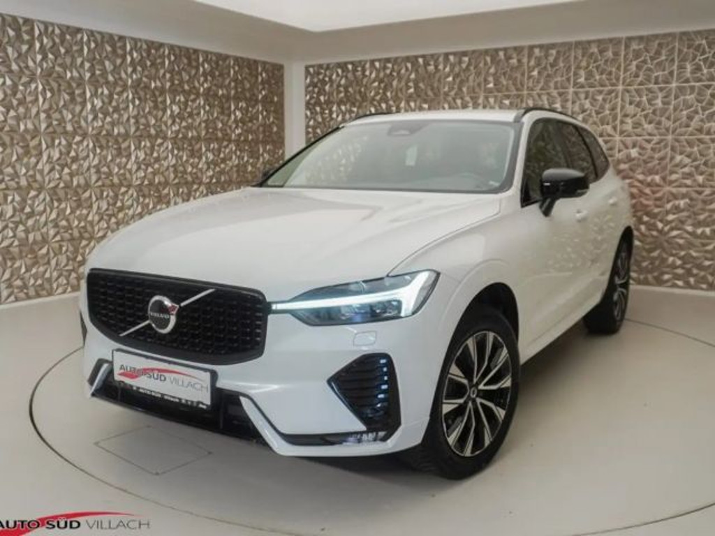 Volvo XC60 AWD Plus Dark