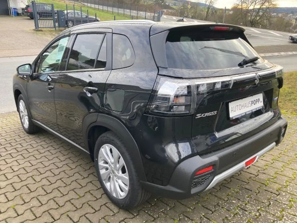 Suzuki S-Cross