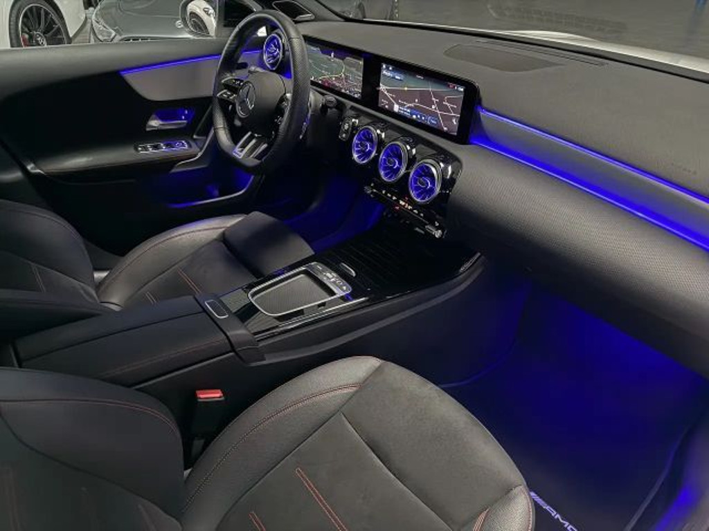 Mercedes-Benz A-Klasse A 35 AMG 4MATIC AMG Line