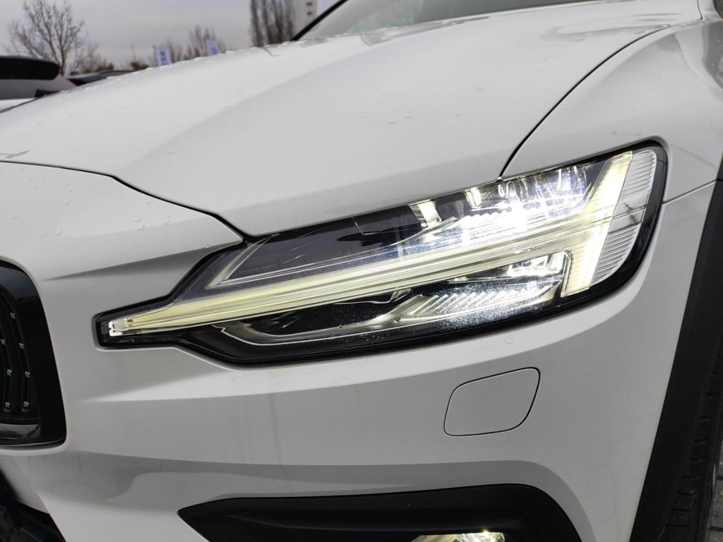 Volvo V60 Cross Country