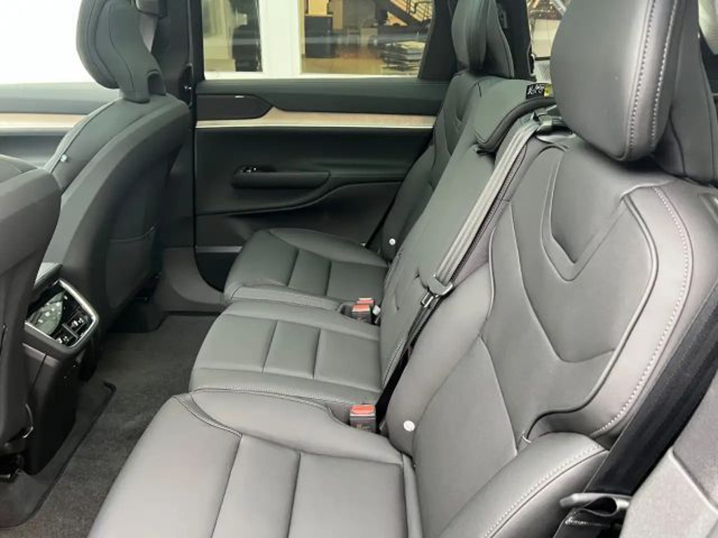 Volvo EX90