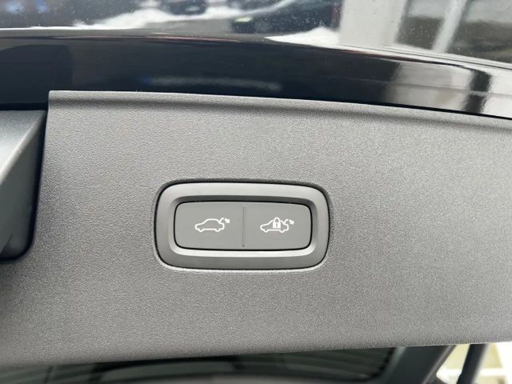 Volvo EX90