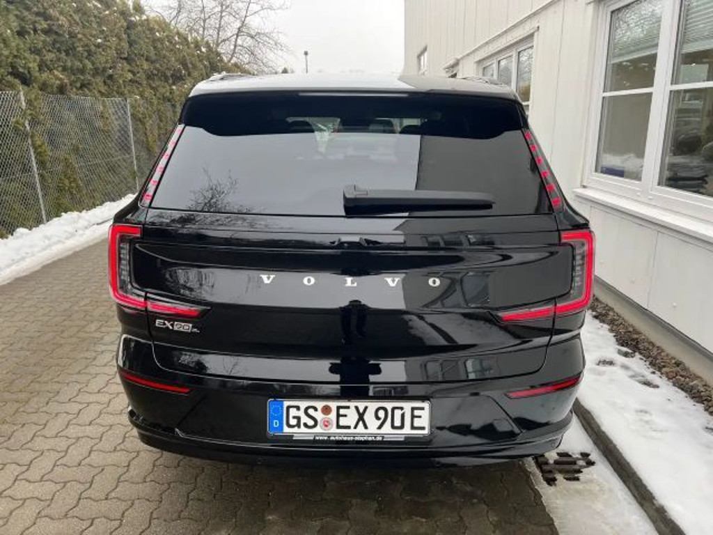 Volvo EX90