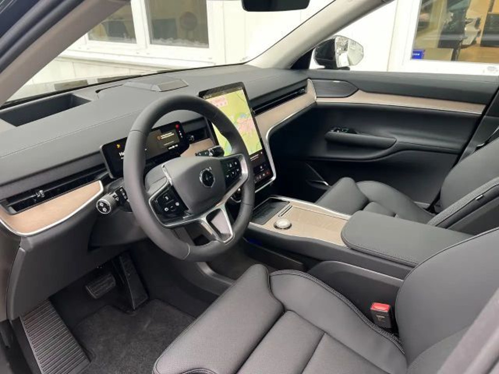 Volvo EX90