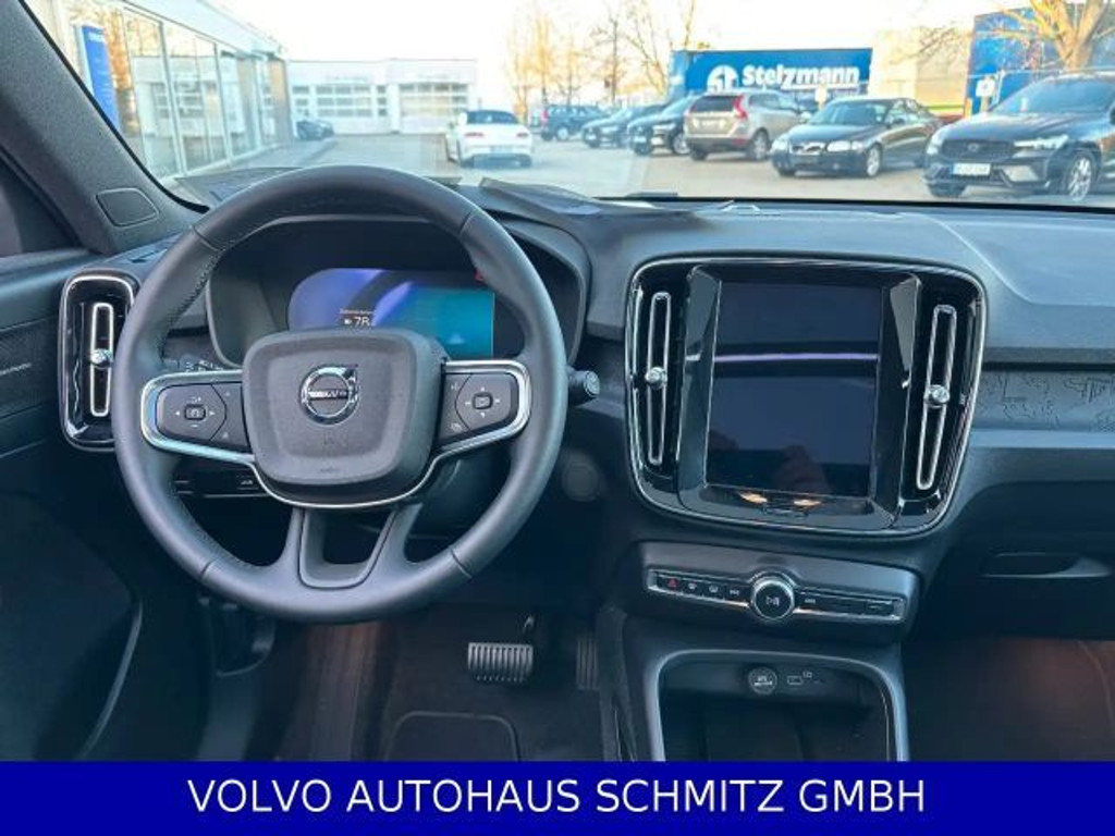 Volvo EX40