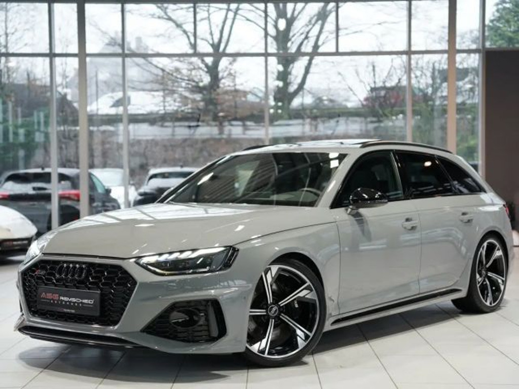 Audi RS4 Avant Quattro