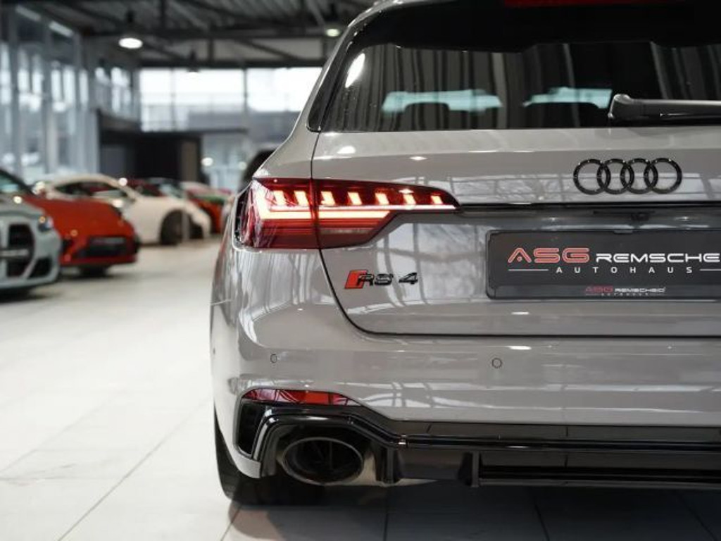 Audi RS4